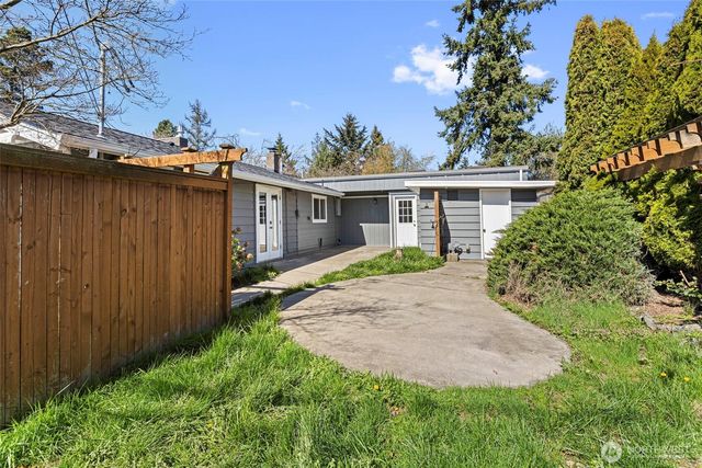 480 SE Ely Street, Oak Harbor, WA 98277