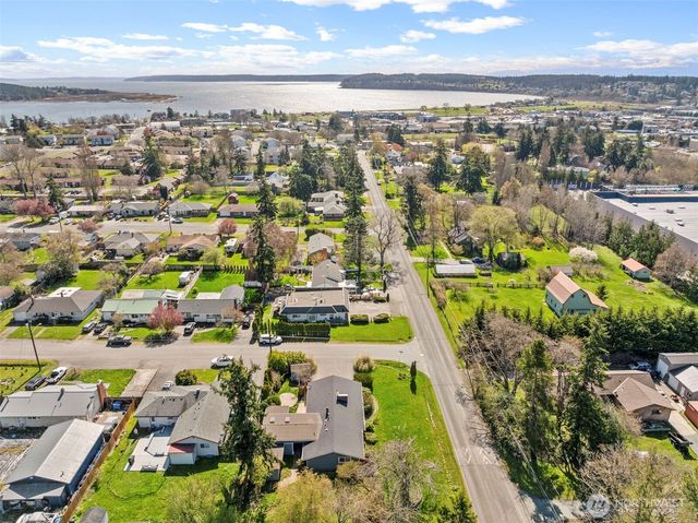 480 SE Ely Street, Oak Harbor, WA 98277