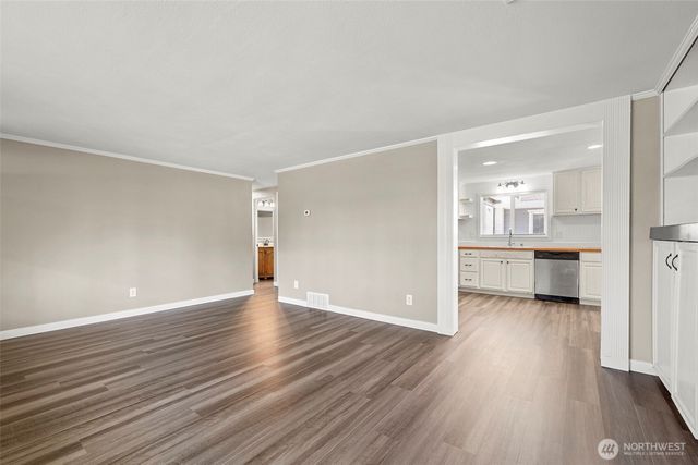 480 SE Ely Street, Oak Harbor, WA 98277