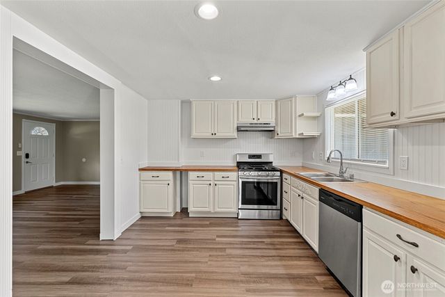 480 SE Ely Street, Oak Harbor, WA 98277