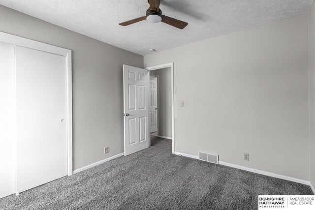 605 S 154 Street, Omaha, NE 68154