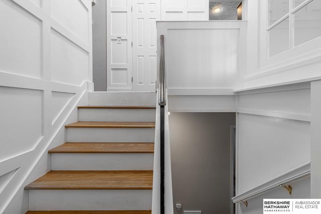 605 S 154 Street, Omaha, NE 68154