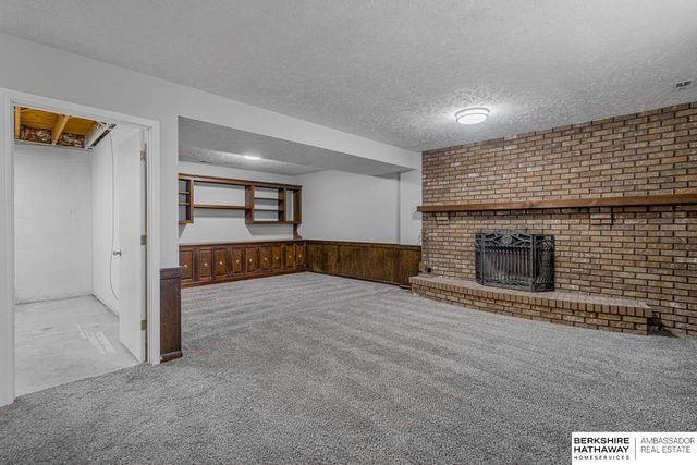 605 S 154 Street, Omaha, NE 68154