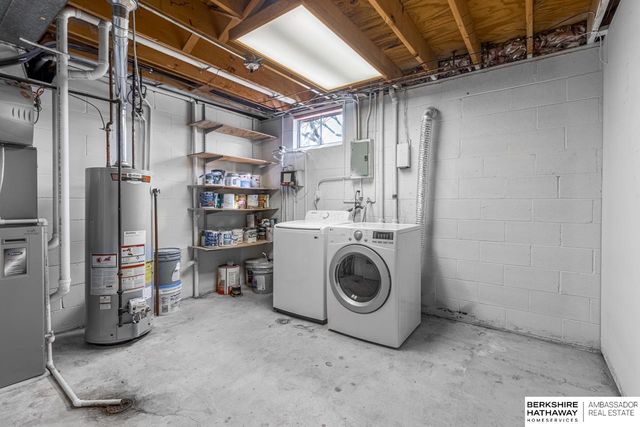 605 S 154 Street, Omaha, NE 68154