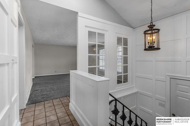 605 S 154 Street, Omaha, NE 68154