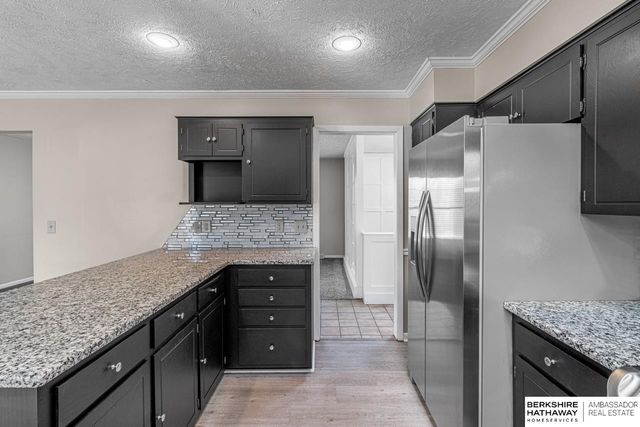 605 S 154 Street, Omaha, NE 68154