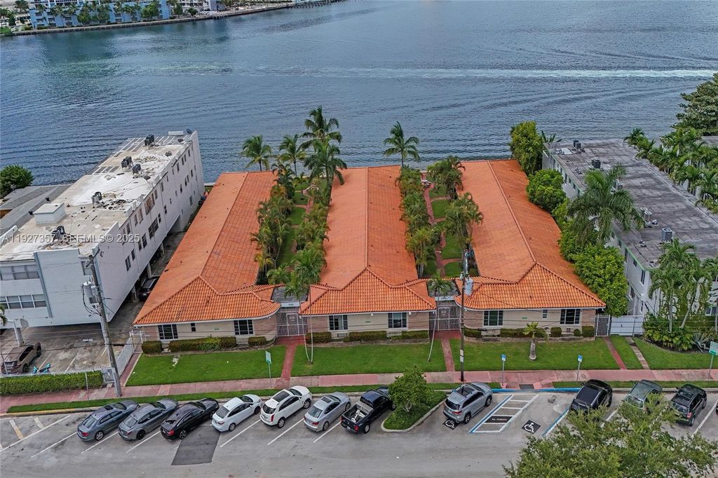 2160 Bay Dr 2-8, Miami Beach, FL 33141