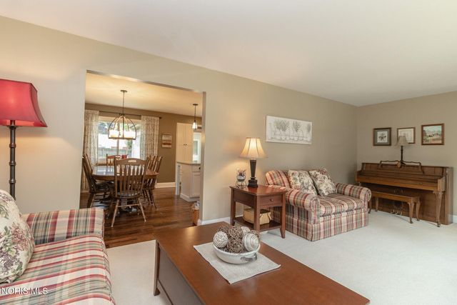 4531 Vicksburg Drive, Sylvania, OH 43560