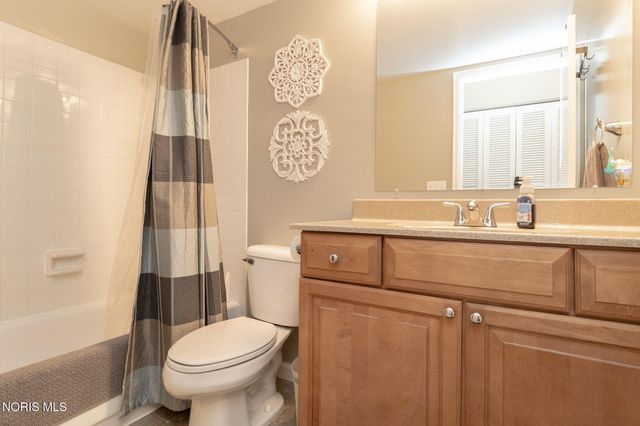 4531 Vicksburg Drive, Sylvania, OH 43560