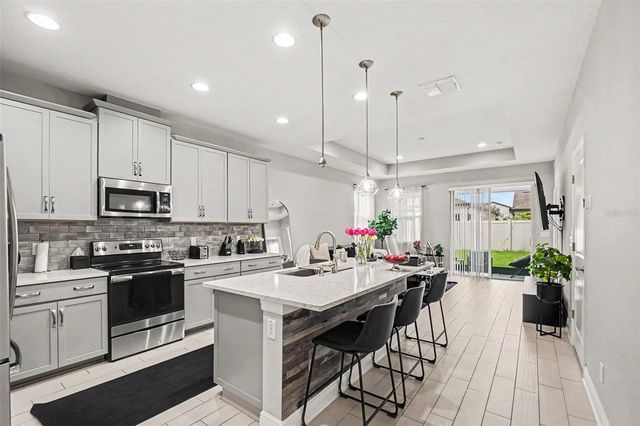 10314 BERRYESSA AVE, Riverview, FL 33578