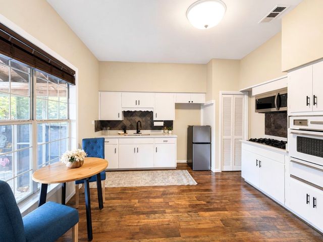 620 S Crockett Street, Sherman, TX 75090