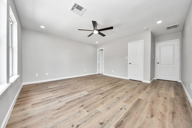 8414 Williamsdell Street, Houston, TX 77088