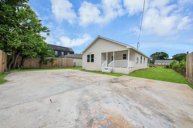 8414 Williamsdell Street, Houston, TX 77088