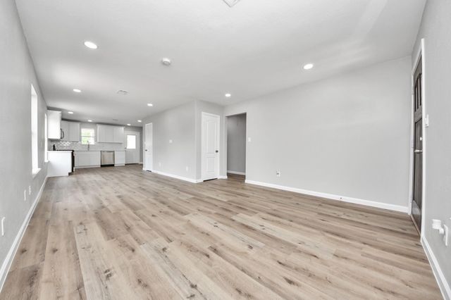 8414 Williamsdell Street, Houston, TX 77088