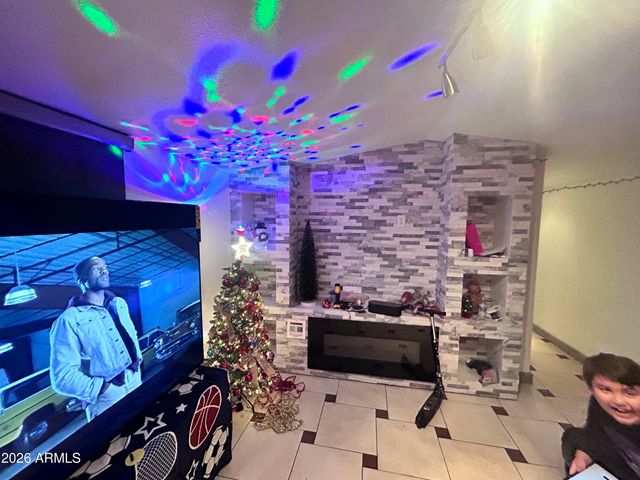 400 W BASELINE Road 95, Tempe, AZ 85283