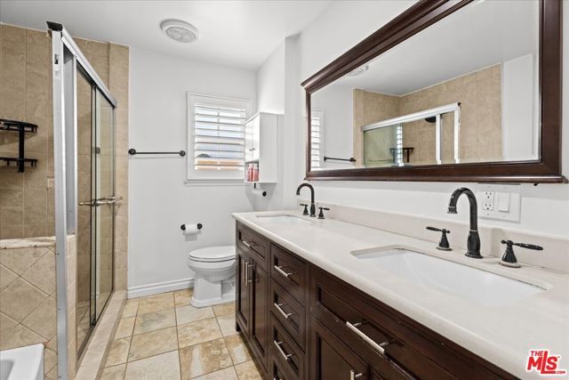 17317 Los Alimos Street, Granada Hills (los Angeles), CA 91344