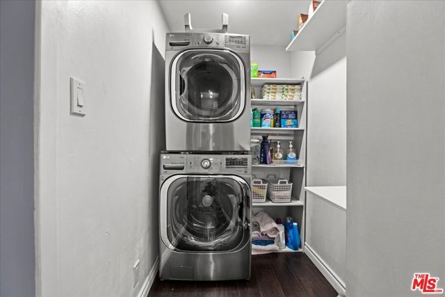 17317 Los Alimos Street, Granada Hills (los Angeles), CA 91344