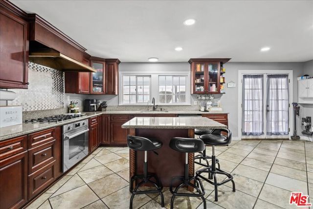 17317 Los Alimos Street, Granada Hills (los Angeles), CA 91344