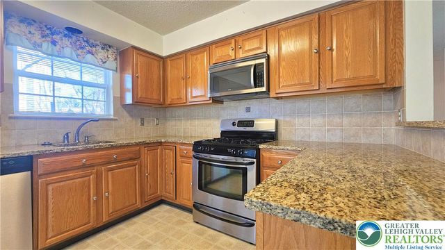 1950 Chancellor Street, Lower Saucon Twp, PA 18055