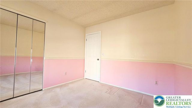 1950 Chancellor Street, Lower Saucon Twp, PA 18055