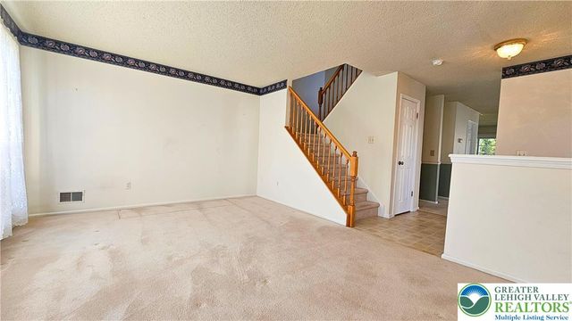 1950 Chancellor Street, Lower Saucon Twp, PA 18055