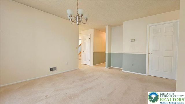 1950 Chancellor Street, Lower Saucon Twp, PA 18055