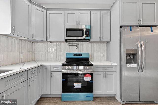 34 W SHARPNACK ST, Philadelphia, PA 19119