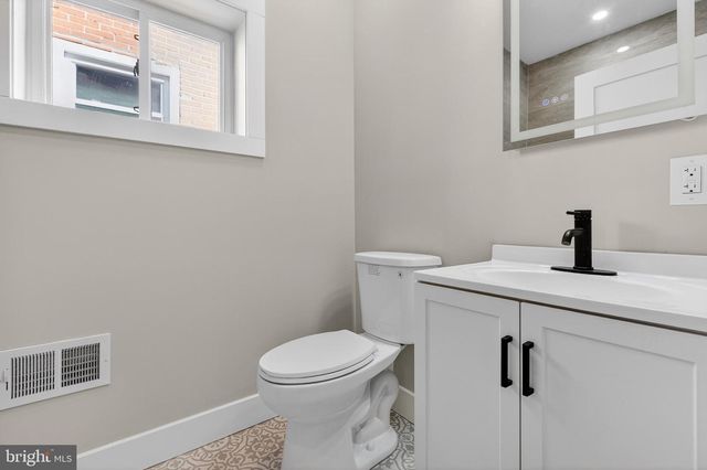 34 W SHARPNACK ST, Philadelphia, PA 19119