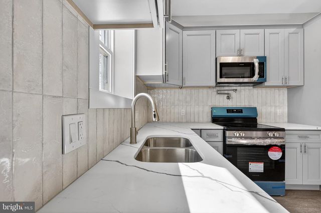 34 W SHARPNACK ST, Philadelphia, PA 19119