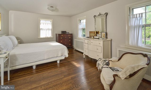 438 OLD LANCASTER RD, Haverford, PA 19041