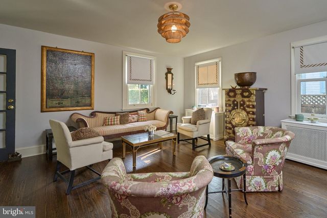 438 OLD LANCASTER RD, Haverford, PA 19041