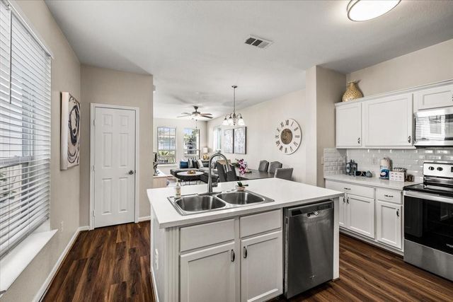 1223 Avenue M, Galveston, TX 77550