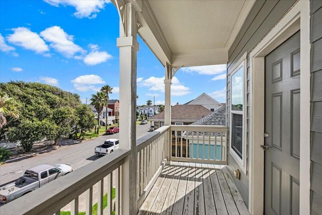 1223 Avenue M, Galveston, TX 77550