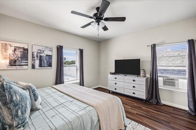 1223 Avenue M, Galveston, TX 77550