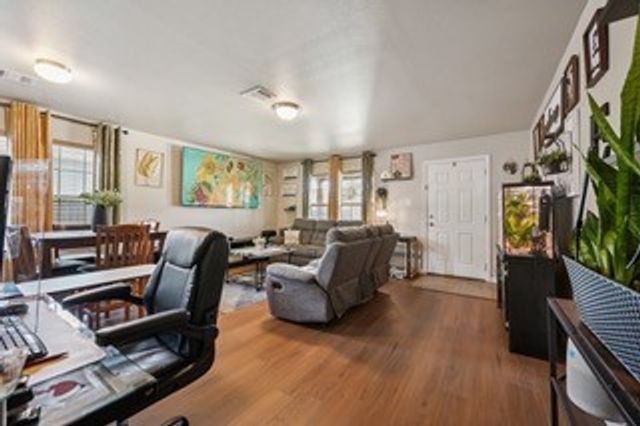 4712 Stokes Street, Dallas, TX 75216