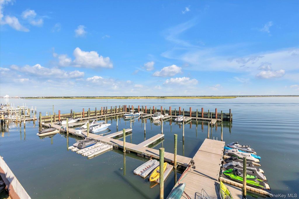 775 W Park Avenue 8, Long Beach, NY 11561 — exterior