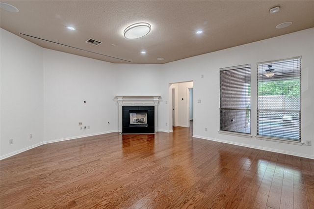 18510 N Settlers Shore Drive, Cypress, TX 77433