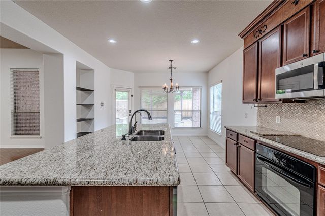 18510 N Settlers Shore Drive, Cypress, TX 77433