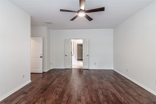 18510 N Settlers Shore Drive, Cypress, TX 77433