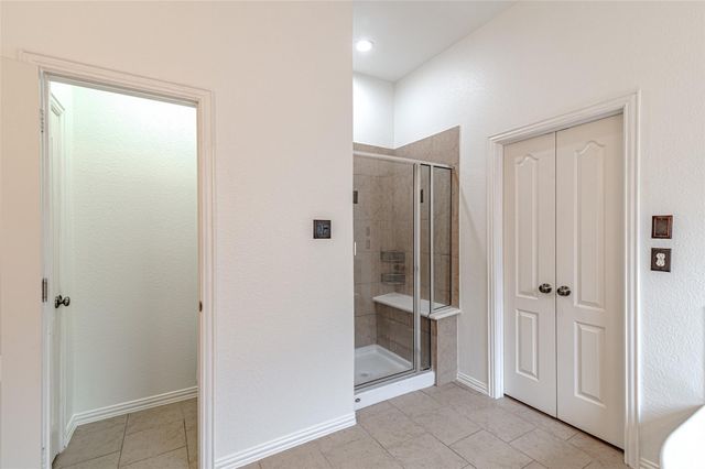 18510 N Settlers Shore Drive, Cypress, TX 77433