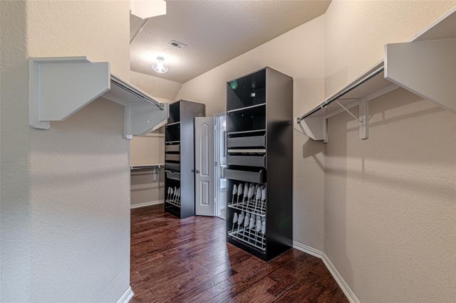 18510 N Settlers Shore Drive, Cypress, TX 77433