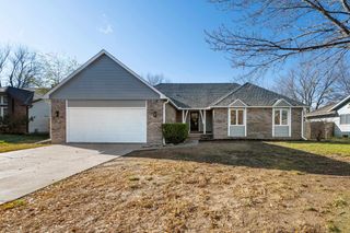 2461 N Bromfield Cir, Wichita, KS 67226