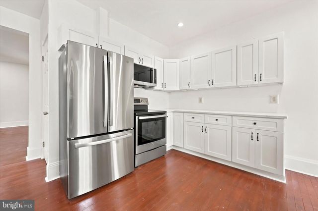489 GRAND AVE, Ewing, NJ 08628