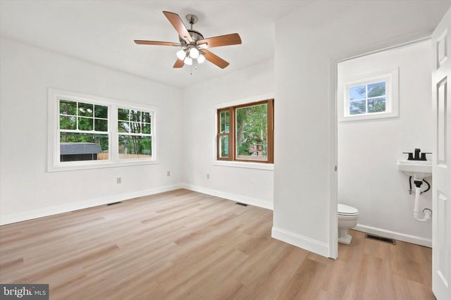 489 GRAND AVE, Ewing, NJ 08628