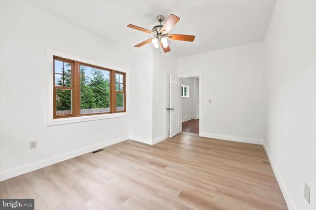 489 GRAND AVE, Ewing, NJ 08628
