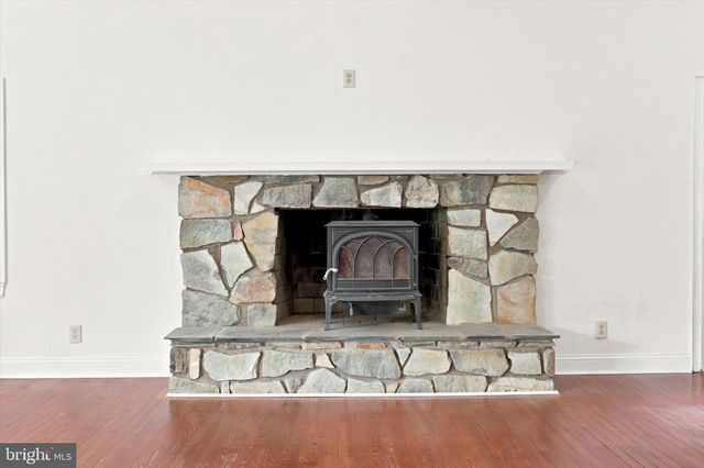 489 GRAND AVE, Ewing, NJ 08628