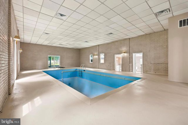 489 GRAND AVE, Ewing, NJ 08628