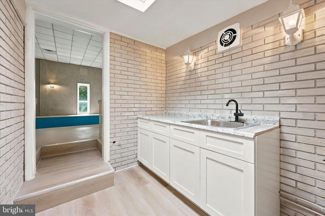489 GRAND AVE, Ewing, NJ 08628