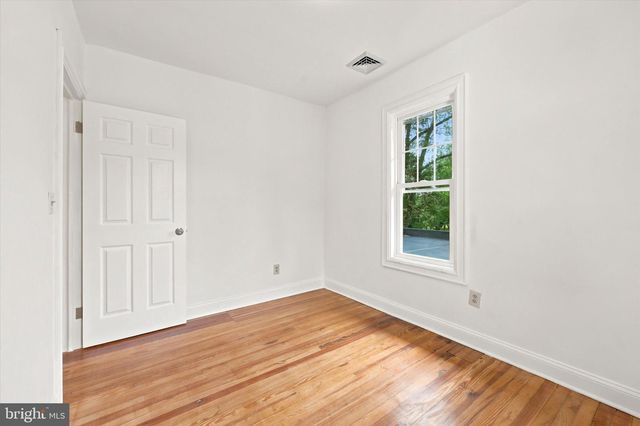 489 GRAND AVE, Ewing, NJ 08628