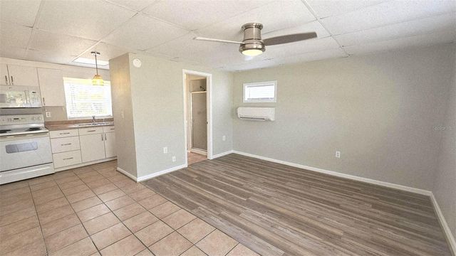 45 W LANGSNER STREET B, Englewood, FL 34223